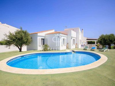 Stylish 5 bedroom Villa for sale with sea view in Es Castell, Menorca