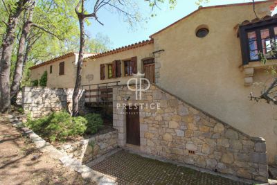 Private 4 bedroom Villa for sale with countryside view in Seillans, Cote d'Azur French Riviera