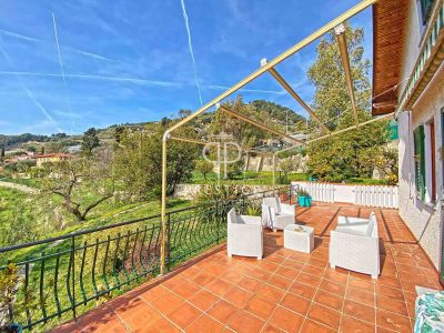 3 bedroom Villa for sale with panoramic view with Income Potential in Bordighera, Liguria