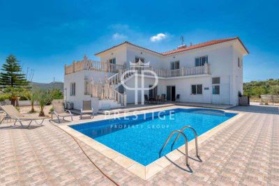 Beautiful 4 bedroom Villa for sale with panoramic view in Choirokoitia, Larnaca