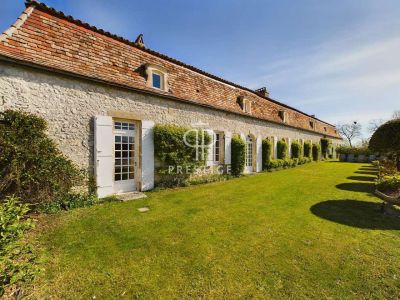 Exclusive 9 bedroom Manor House for sale with countryside view in Velines, Aquitaine