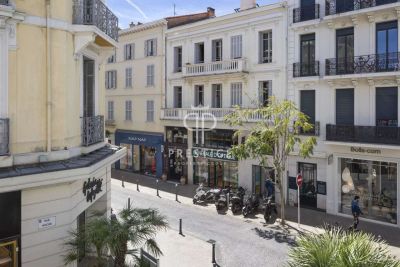 Stylish 3 bedroom Apartment for sale in Cannes, Cote d'Azur French Riviera