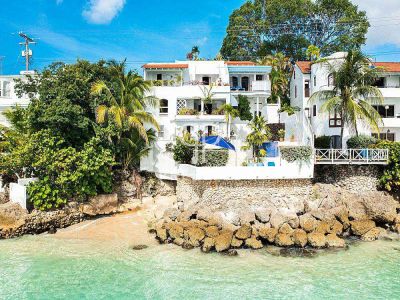 Beachfront 4 bedroom Villa for sale with sea view in Batts Rock, Saint James, Saint James