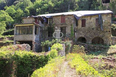 Project 4 bedroom Mill for sale with panoramic view in Pigna, Liguria