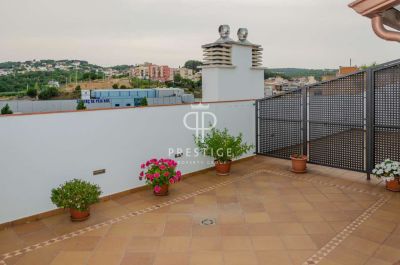 Bright 4 bedroom Penthouse for sale with countryside view in Blanes, Catalonia