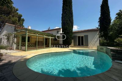 4 bedroom Villa for sale with countryside view in Aix en Provence, Cote d'Azur French Riviera