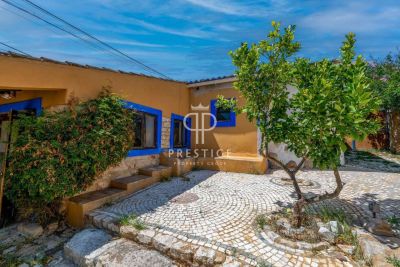 Character 2 bedroom Villa for sale with countryside view in Lagos, Algarve