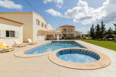 Income Producing 8 bedroom Farmhouse for sale with countryside view in Silves, Algarve