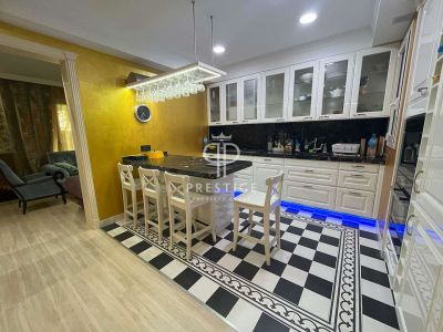 3 bedroom Apartment for sale in Barcelona, Catalonia