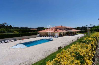 Quiet 5 bedroom Villa for sale with countryside view in Povoa de Varzim, Porto, Northern Portugal