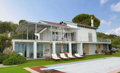 Luxury 4 bedroom Villa for sale with sea view in Diano Marina, Liguria