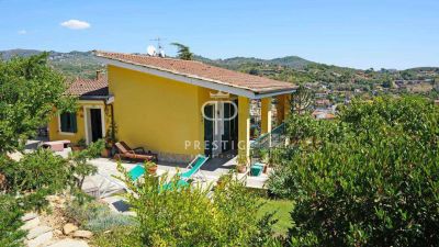 Authentic 5 bedroom Villa for sale with countryside view in Imperia, Liguria