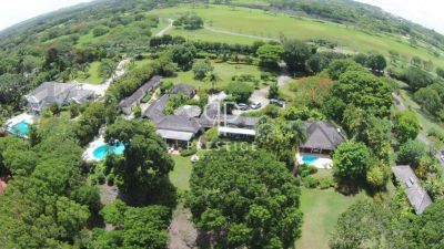 Spacious 5 bedroom Villa for sale with sea view in Sandy Lane, Saint James