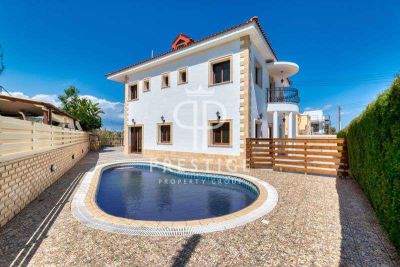 Refurbished 4 bedroom Villa for sale with sea view in Ayia Triada, Famagusta