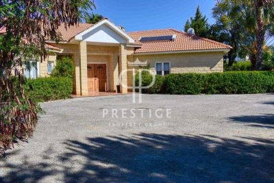 Spacious 4 bedroom Villa for sale in Agioi Trimitias, Nicosia