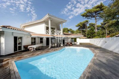 Stunning 6 bedroom Villa for sale in Biscarrosse, Aquitaine