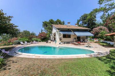 Spacious 6 bedroom Villa for sale in Super Cannes, Cannes, Cote d'Azur French Riviera