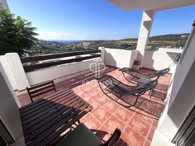 Spacious 3 bedroom Duplex for sale in Estepona, Andalucia