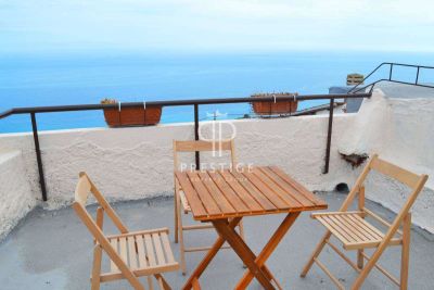 Inviting 2 bedroom Townhouse for sale with sea view in Costarainera, Liguria