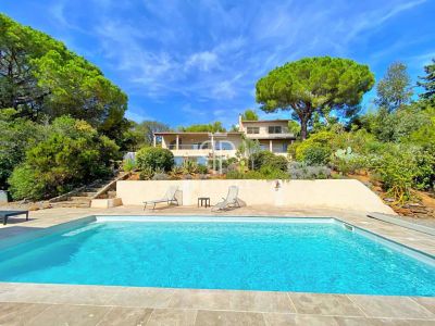 Lovingly Maintained 5 bedroom Villa for sale with panoramic view and sea view views in La Croix Valmer, Cote d'Azur French Riviera