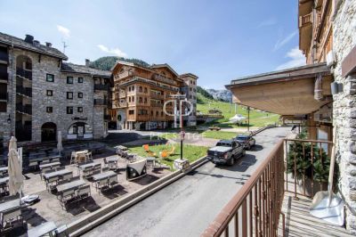 Refurbished 2 bedroom Apartment for sale in Val d'Isere, Rhone-Alpes