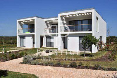 Income Producing 3 bedroom Villa for sale with sea view in Vila do Bispo, Algarve