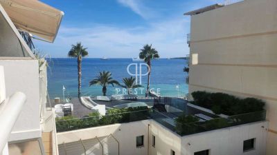 Bright 3 bedroom Apartment for sale with sea view in Palm Beach, Cannes, Cote d