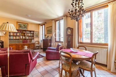 Elegant Apartment for sale in Cannaregio, Venice, Veneto