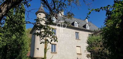 Historical 4 bedroom Chateau for sale with panoramic view in Saint Cere, Midi-Pyrenees