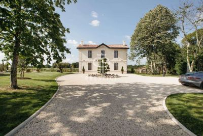 Immaculate 3 bedroom House for sale with countryside view in Libourne, Aquitaine