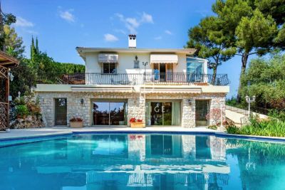 Luxury 4 bedroom Villa for sale with panoramic view and sea view views in Roquebrune Cap Martin, Cote d'Azur French Riviera