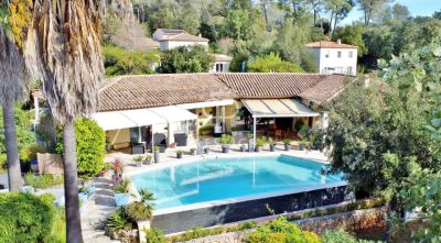 Bright 5 bedroom Villa for sale in Valbonne, Cote d