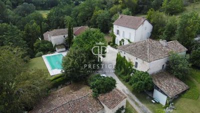 Renovated 5 bedroom House for sale with countryside view in Montcuq, Midi-Pyrenees