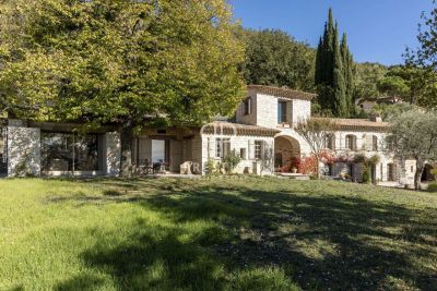 High Specification 5 bedroom House for sale with panoramic view in Chateauneuf, Cote d'Azur French Riviera