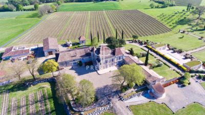 Character 9 bedroom Chateau for sale with panoramic view and countryside view in Bergerac, Aquitaine