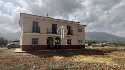 8 bedroom Villa for sale with countryside view with Income Potential in Alhaurin de la Torre, Andalucia