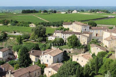 8 bedroom House for sale with panoramic view with Income Potential in Saint Emilion, Aquitaine