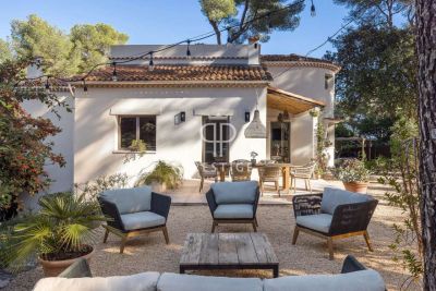 Luxury 4 bedroom Villa for sale with countryside view in Golfe Juan, Cote d'Azur French Riviera