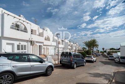 Bright 2 bedroom Townhouse for sale with sea view in Mojacar, Andalucia