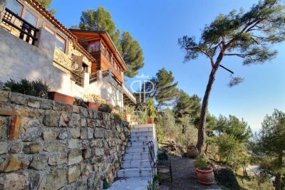 Character 4 bedroom House for sale with panoramic view and sea view in Castellar, Cote d'Azur French Riviera