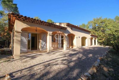 Spacious 3 bedroom Villa for sale with countryside view in Fayence, Cote d'Azur French Riviera