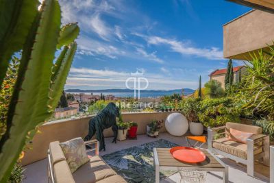 Beautiful 3 bedroom Apartment for sale with panoramic view in Sainte Maxime, Cote d