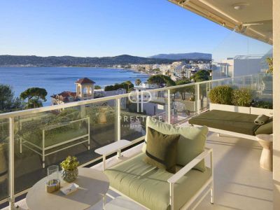 Furnished 1 bedroom Apartment for sale with panoramic view and sea view views in Cap d