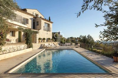 Immaculate 6 bedroom Villa for sale with sea view and panoramic view views in Vence, Cote d'Azur French Riviera