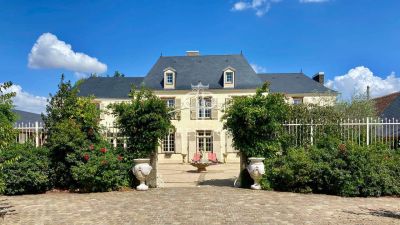 Character 5 bedroom Manor House for sale with countryside view in Le Mans, Pays-de-la-Loire