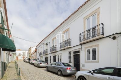 Renovated 10 bedroom Villa for sale in Portimao, Algarve