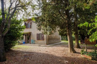 Inviting 2 bedroom Farmhouse for sale with countryside view in Volterra, Tuscany