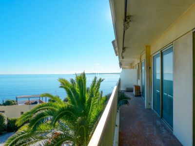 Beachfront 2 bedroom Apartment for sale with panoramic view and sea view in Cannes, Cote d'Azur French Riviera