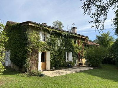 5 bedroom farmhouse for sale, La Chapelle Montmoreau, Dordogne, Dordogne Perigord Vert