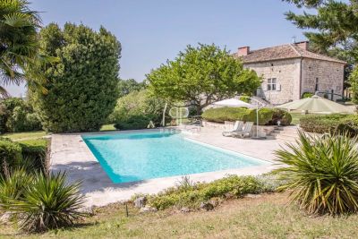 6 bedroom Manor House for sale with countryside view with Income Potential in Beauville, Aquitaine